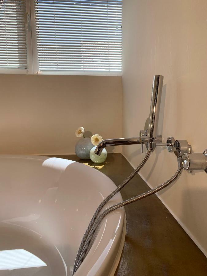 B&B Yellow Submarine Anvers Dış mekan fotoğraf