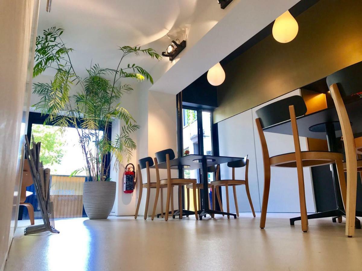 B&B Yellow Submarine Anvers Dış mekan fotoğraf