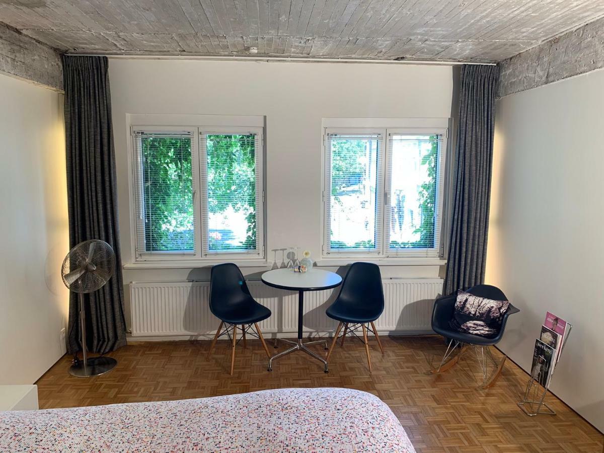 B&B Yellow Submarine Anvers Dış mekan fotoğraf